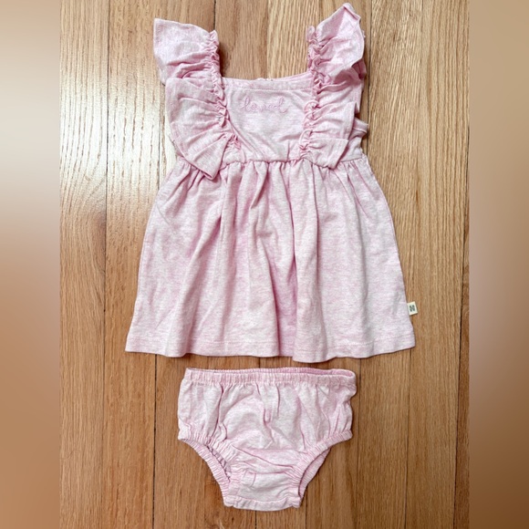 Huggies | Matching Sets | New Pink Ruffled Baby Girl Outfit | Poshmark